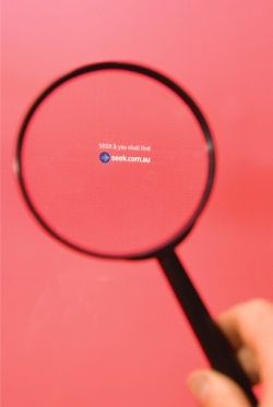 seek.com.au: Magnifying Glass