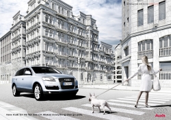 Audi q7: White