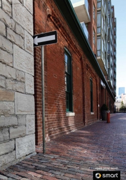 smart canada: Alleys - One Way
