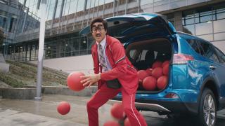 Toyota RAV4 Hybrid: Dodge Ball